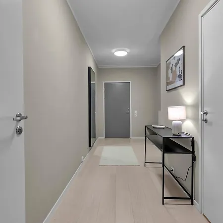 The Hideout - With 3 Bedrooms And 2 Bathrooms Apartment *