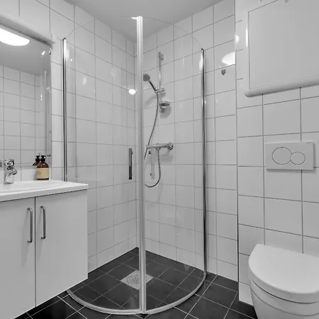 The Hideout - With 3 Bedrooms And 2 Bathrooms Apartment Tromsø