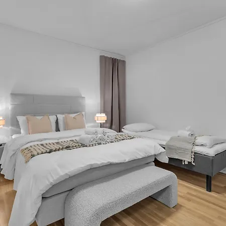 The Hideout - With 3 Bedrooms And 2 Bathrooms * Tromsø