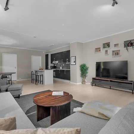 Apartment The Hideout - With 3 Bedrooms And 2 Bathrooms