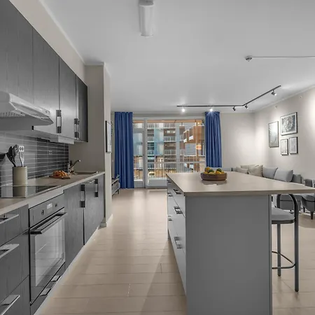 The Hideout - With 3 Bedrooms And 2 Bathrooms Tromsø