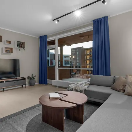 The Hideout - With 3 Bedrooms And 2 Bathrooms Apartment