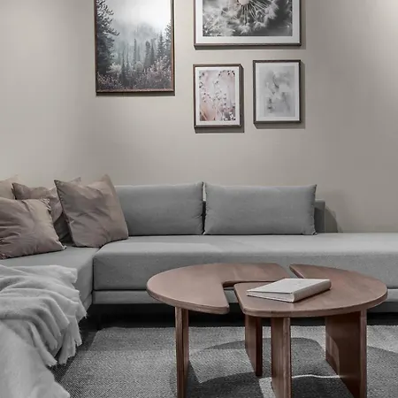 Apartment The Hideout - With 3 Bedrooms And 2 Bathrooms Tromsø