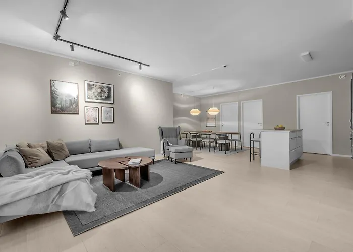 Northstay - The Hideout, With 3 Bedrooms And 2 Bathrooms *